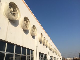 昆山廠(chǎng)房排風(fēng)降溫與除味設(shè)備一站式解決專(zhuān)家——精準(zhǔn)凈化、高效降溫、安全排煙